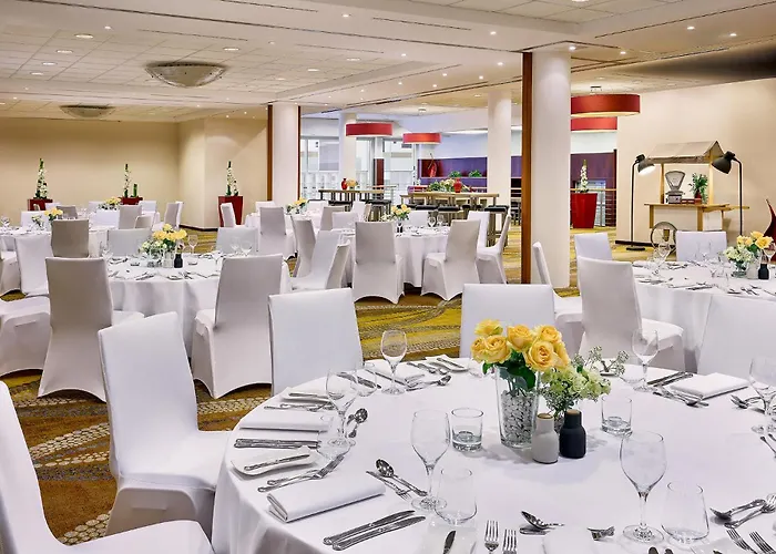 Courtyard By Marriott Hafen 4*