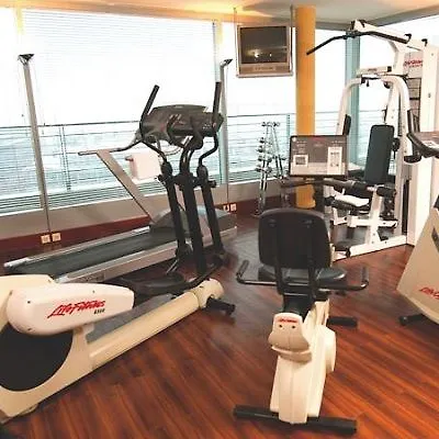 Courtyard By Marriott Hafen Hotel