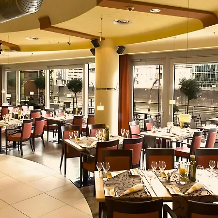 Courtyard By Marriott Hafen Düsseldorf