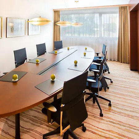 Hotel Courtyard By Marriott Hafen 4*