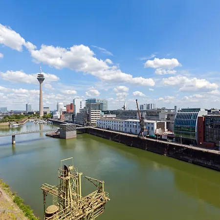 Courtyard By Marriott Hafen Hotel Düsseldorf