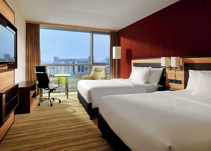 Courtyard By Marriott Hafen 4*