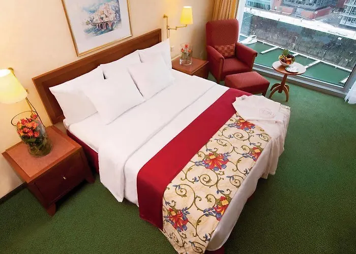 Otel Courtyard By Marriott Hafen 4*