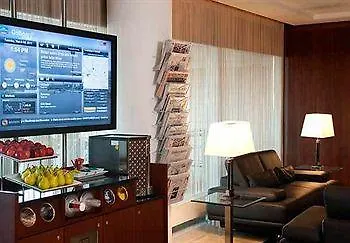 Courtyard By Marriott Hafen מלון