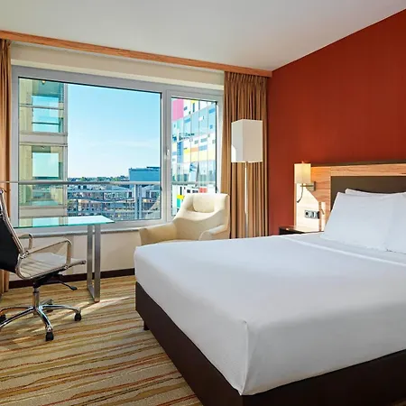 Courtyard By Marriott Hafen מלון 4*