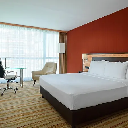 מלון Courtyard By Marriott Hafen 4*