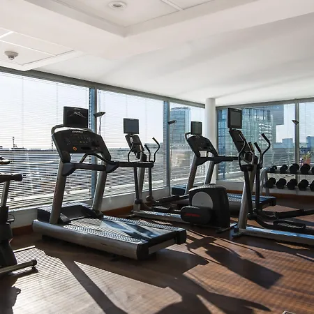 Courtyard By Marriott Hafen מלון