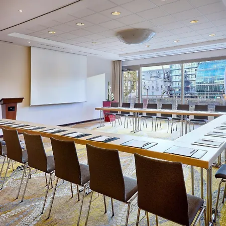 Courtyard By Marriott Hafen Hotel 4*