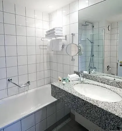 Hotel Courtyard By Marriott Hafen Düsseldorf