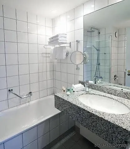 Hotel Courtyard By Marriott Hafen Dusseldorf